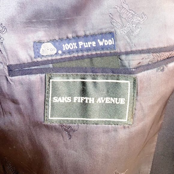 BURBERRY 💯 Wool Navy Blazer with Gold logo buttons SZ: 44R - Picture 7 of 16